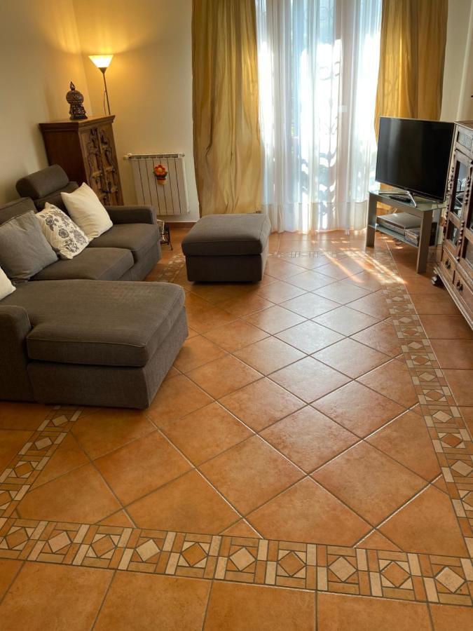 Accanto A Firenze Прато Екстер'єр фото